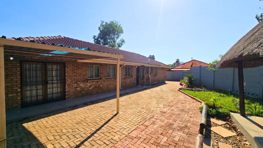 3 Bedroom Property for Sale in Silverton Gauteng