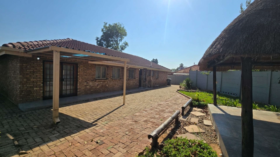 To Let 3 Bedroom Property for Rent in Silverton Gauteng