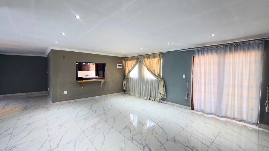To Let 3 Bedroom Property for Rent in Silverton Gauteng