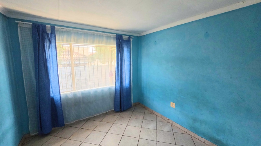 To Let 3 Bedroom Property for Rent in Silverton Gauteng