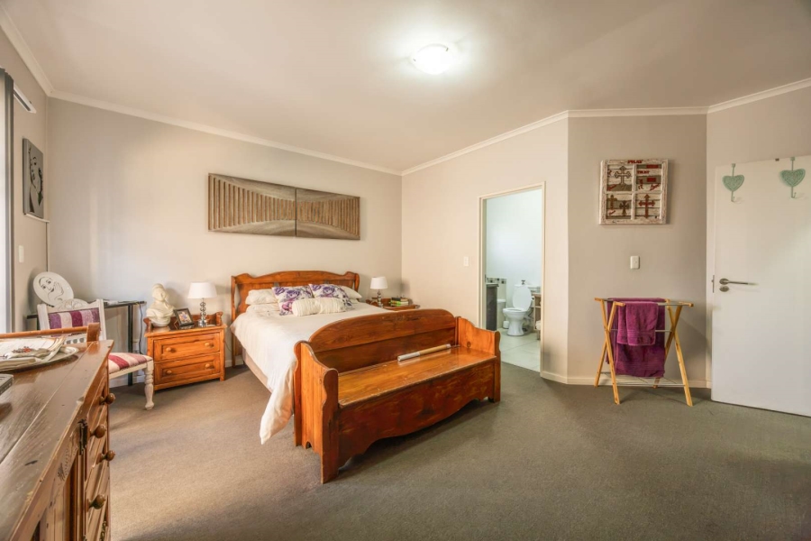 2 Bedroom Property for Sale in Blue Hills Gauteng