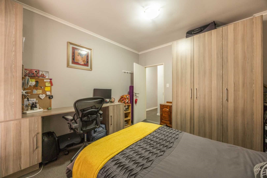 2 Bedroom Property for Sale in Blue Hills Gauteng