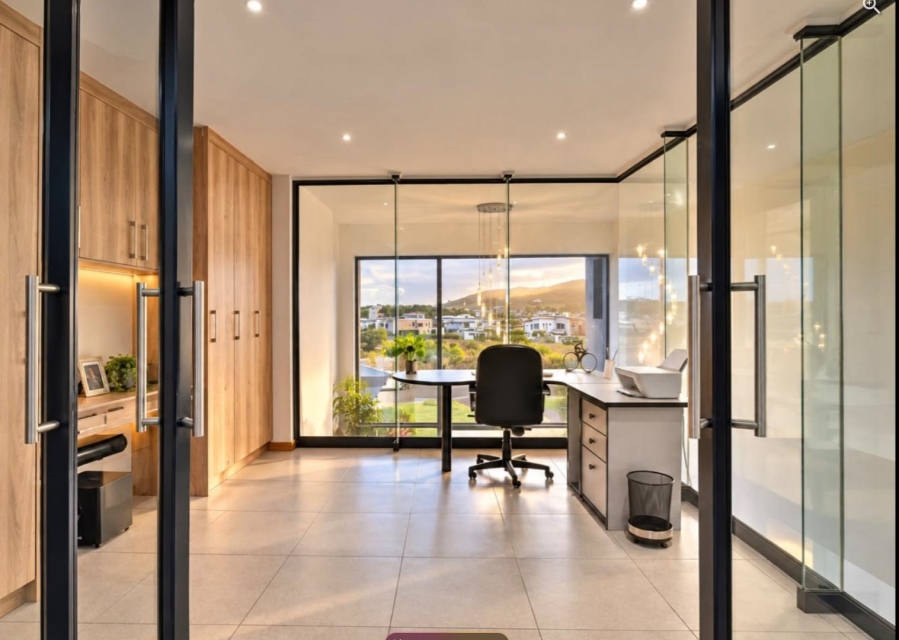 4 Bedroom Property for Sale in Eye of Africa Gauteng