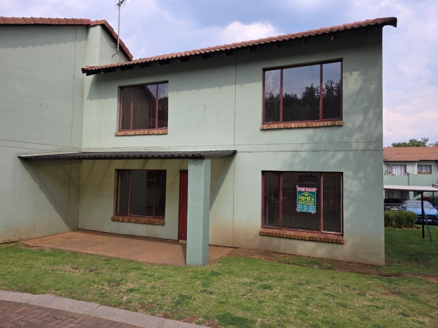 2 Bedroom Property for Sale in Mondeor Gauteng