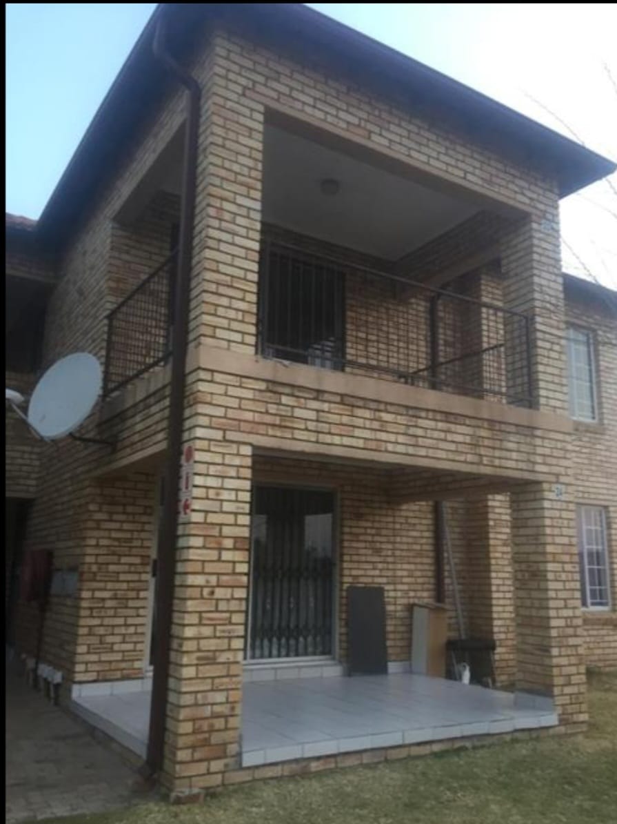 To Let 2 Bedroom Property for Rent in Noordwyk Gauteng