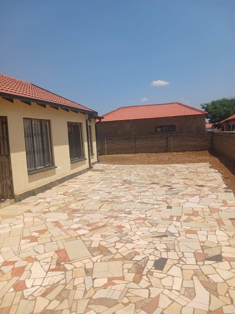 To Let 2 Bedroom Property for Rent in Nkwe Estate Gauteng