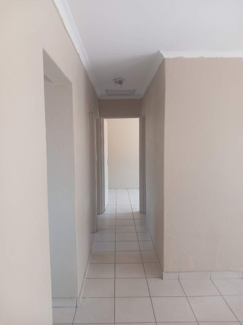 To Let 2 Bedroom Property for Rent in Nkwe Estate Gauteng
