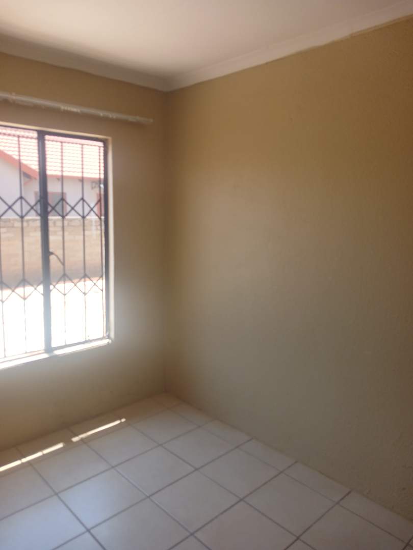 To Let 2 Bedroom Property for Rent in Nkwe Estate Gauteng