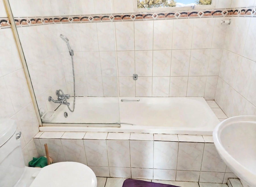 To Let 2 Bedroom Property for Rent in Winchester Hills Gauteng