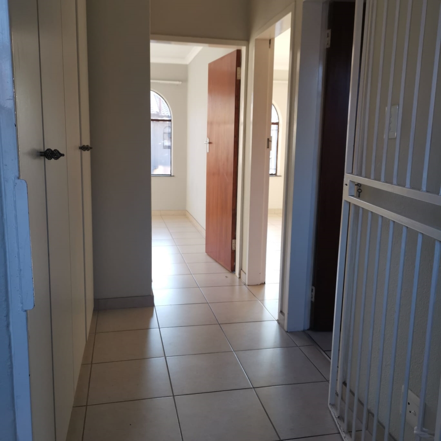 To Let 2 Bedroom Property for Rent in Kempton Park Gauteng