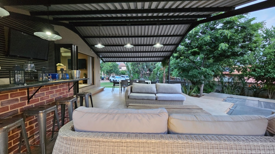 4 Bedroom Property for Sale in Zwavelpoort Gauteng