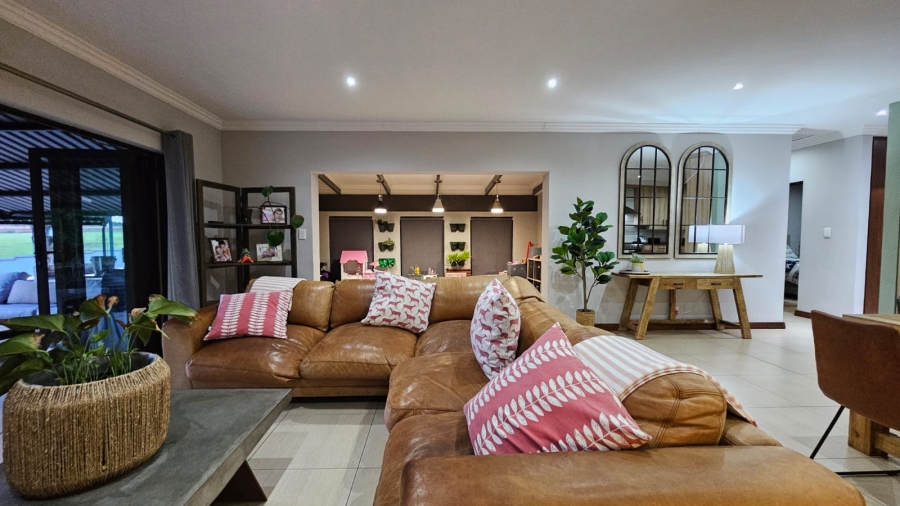 4 Bedroom Property for Sale in Zwavelpoort Gauteng