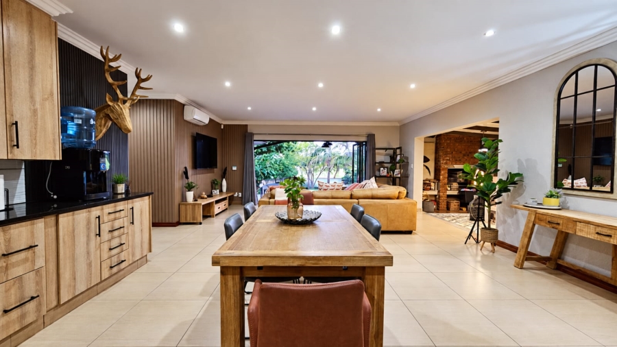 4 Bedroom Property for Sale in Zwavelpoort Gauteng
