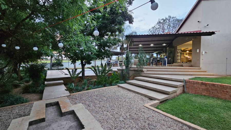 4 Bedroom Property for Sale in Zwavelpoort Gauteng