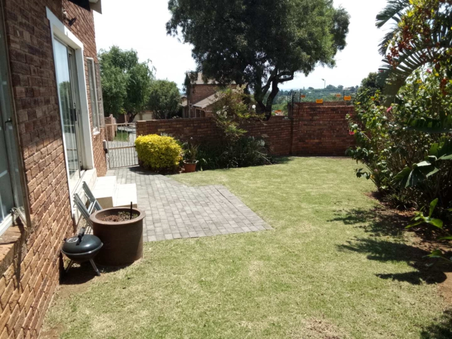 3 Bedroom Property for Sale in Wilgeheuwel Gauteng