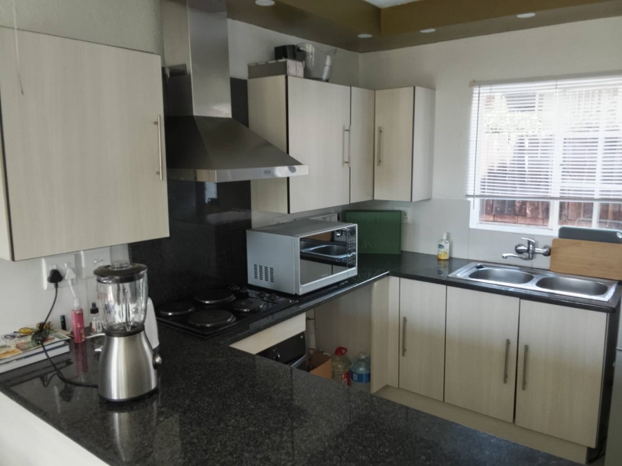 3 Bedroom Property for Sale in Wilgeheuwel Gauteng