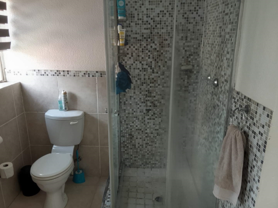 3 Bedroom Property for Sale in Wilgeheuwel Gauteng