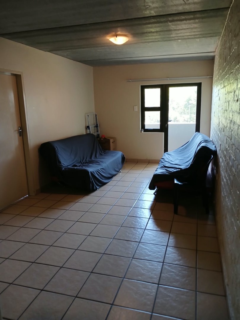 To Let 1 Bedroom Property for Rent in Die Hoewes Gauteng