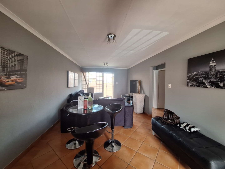 2 Bedroom Property for Sale in Jansenpark Gauteng