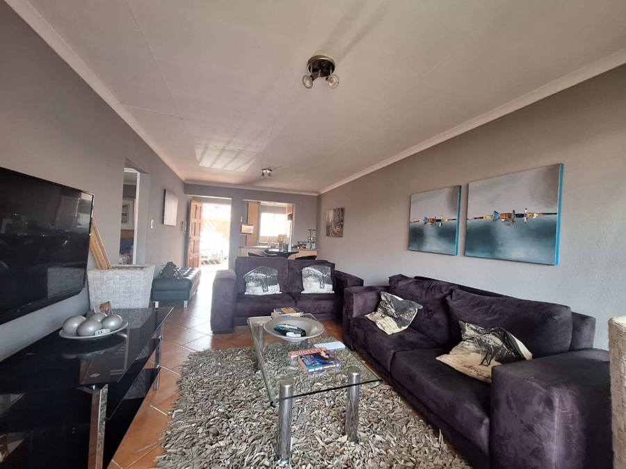 2 Bedroom Property for Sale in Jansenpark Gauteng