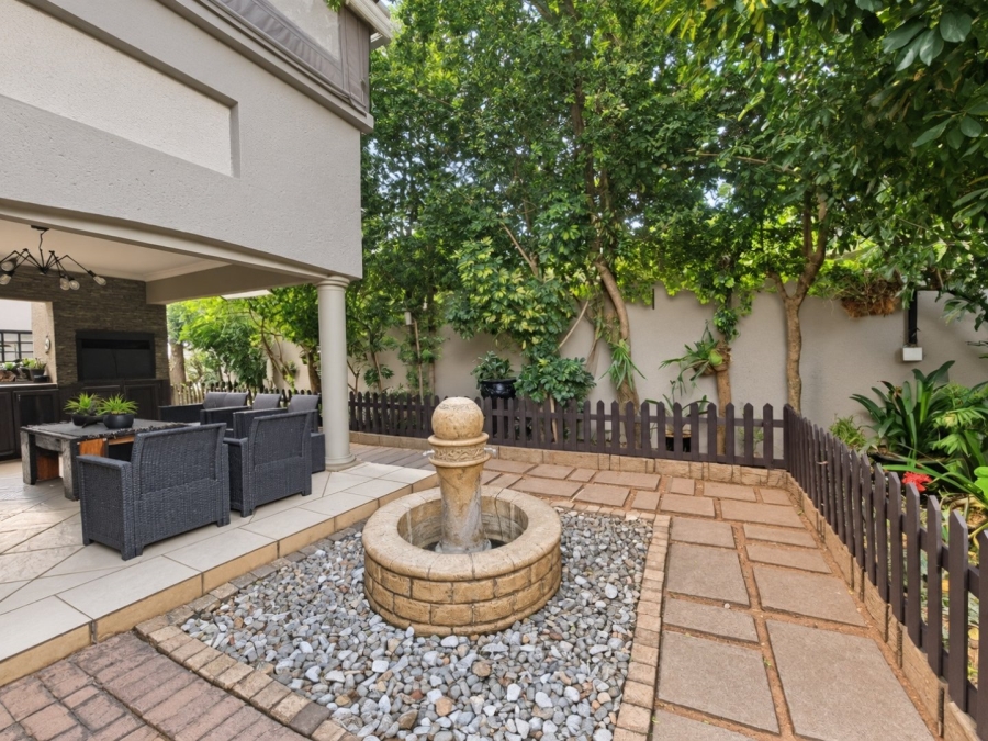 3 Bedroom Property for Sale in Faerie Glen Gauteng