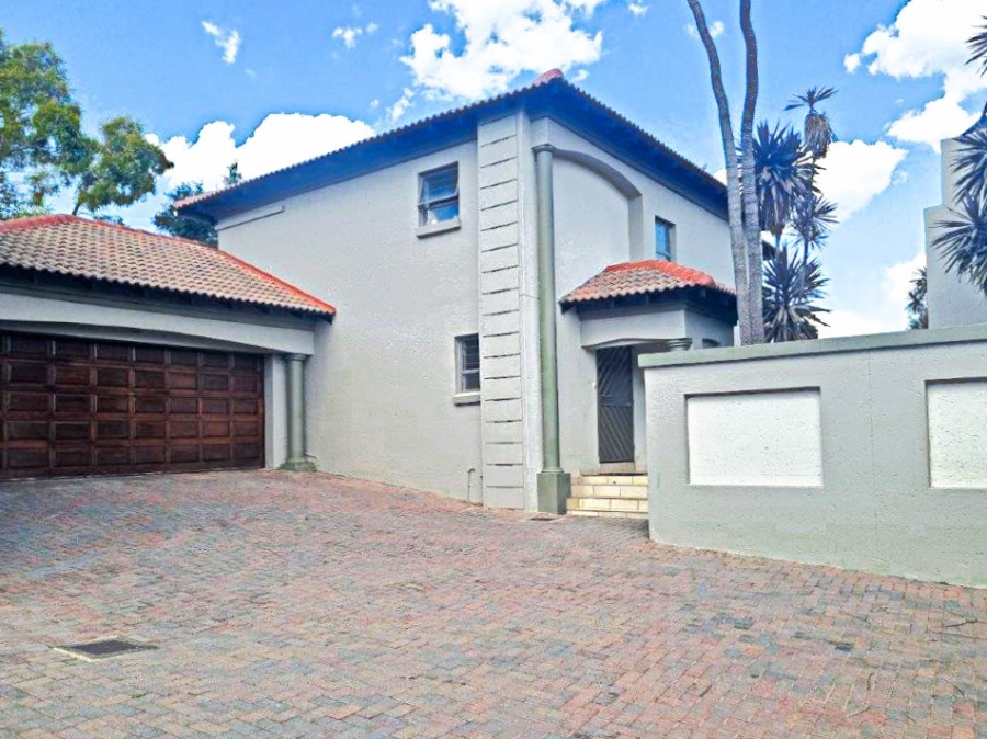 3 Bedroom Property for Sale in Faerie Glen Gauteng