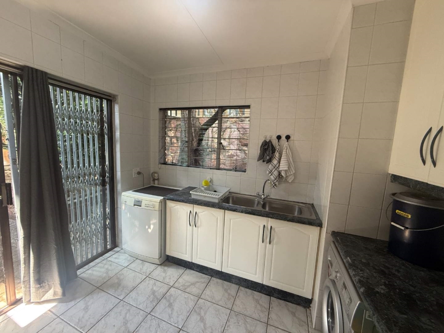 3 Bedroom Property for Sale in Kloofendal Gauteng