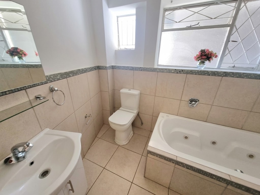 2 Bedroom Property for Sale in Illovo Gauteng