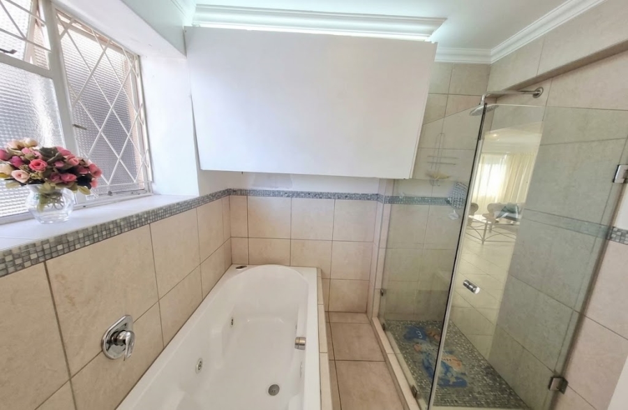 2 Bedroom Property for Sale in Illovo Gauteng