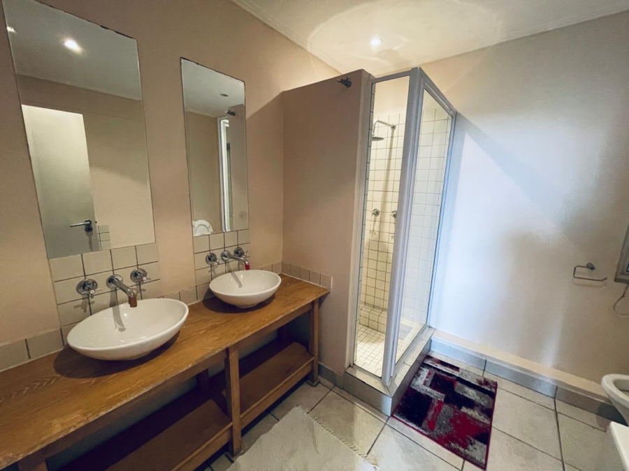 To Let 2 Bedroom Property for Rent in Morningside Gauteng