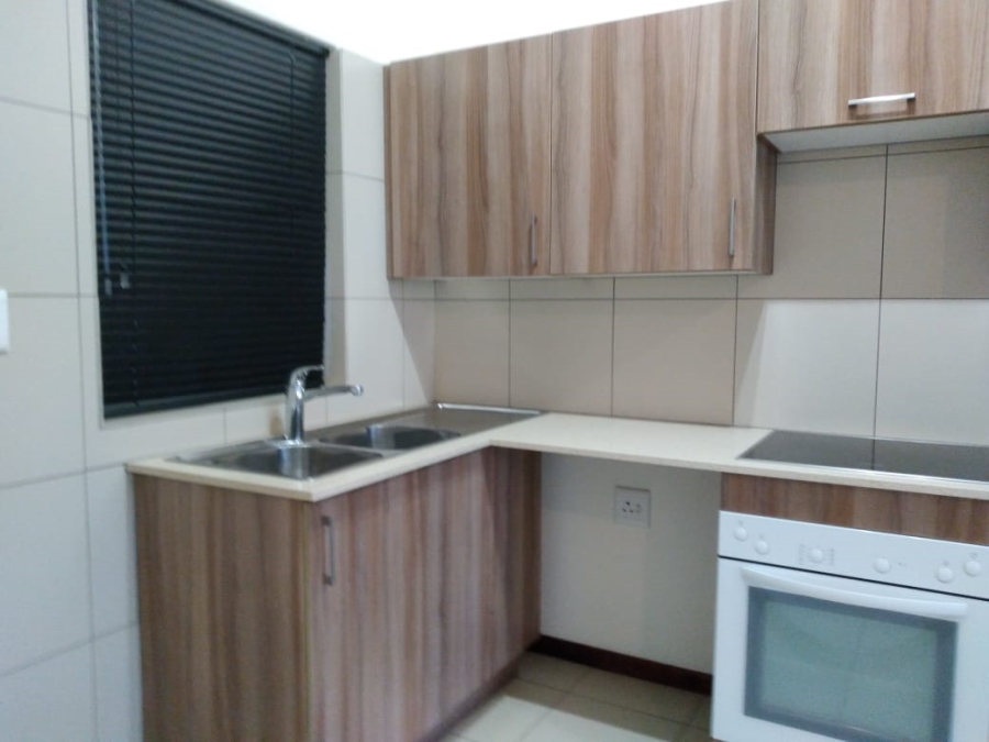 To Let 1 Bedroom Property for Rent in Jackal Creek Golf Estate Gauteng