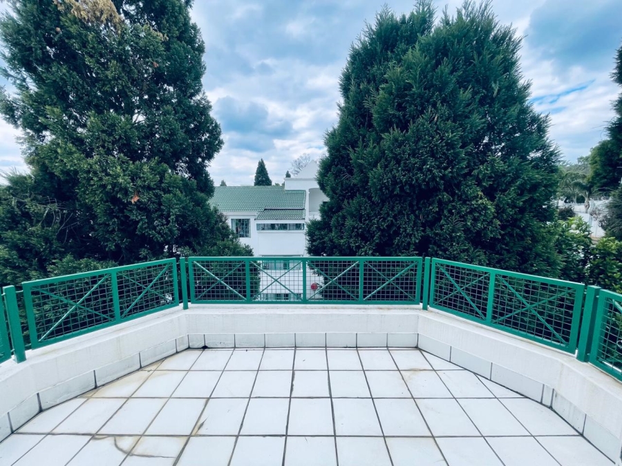 To Let 2 Bedroom Property for Rent in Dunkeld West Gauteng