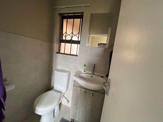 3 Bedroom Property for Sale in Barbeque Downs Gauteng