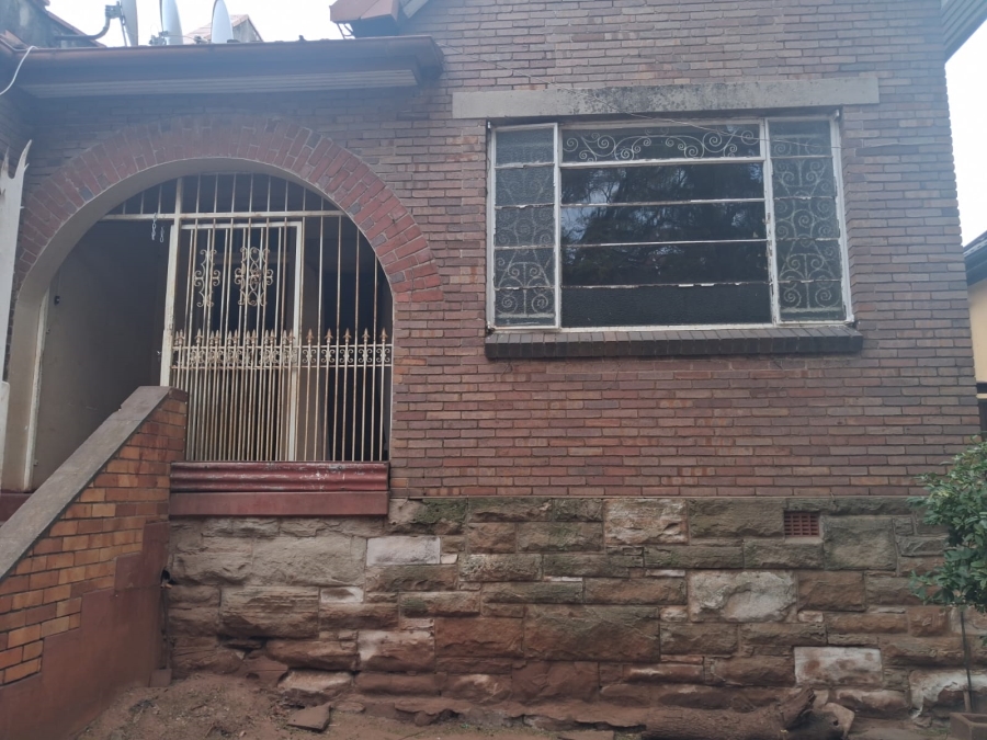 6 Bedroom Property for Sale in Bellevue Gauteng