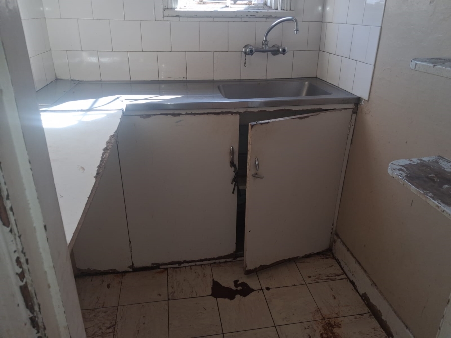 6 Bedroom Property for Sale in Bellevue Gauteng