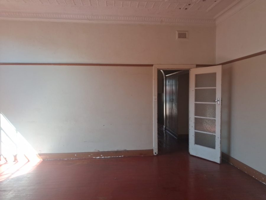 6 Bedroom Property for Sale in Bellevue Gauteng