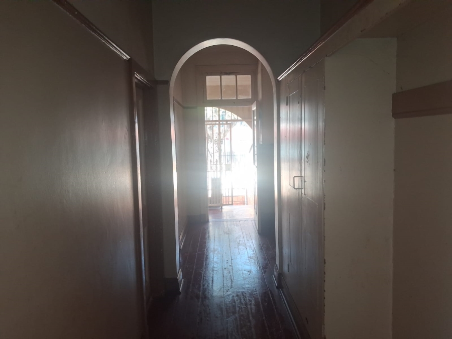 6 Bedroom Property for Sale in Bellevue Gauteng