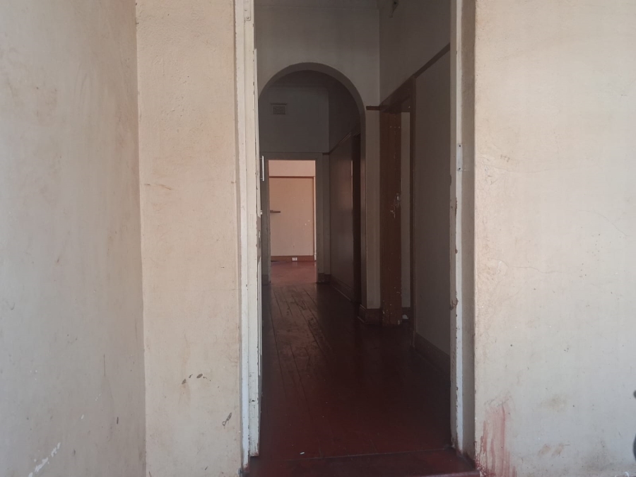 6 Bedroom Property for Sale in Bellevue Gauteng