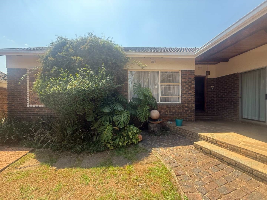 3 Bedroom Property for Sale in Norkem Park Gauteng