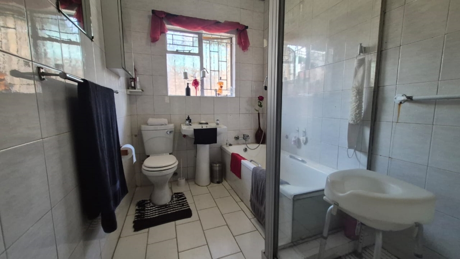 2 Bedroom Property for Sale in Kempton Park Gauteng