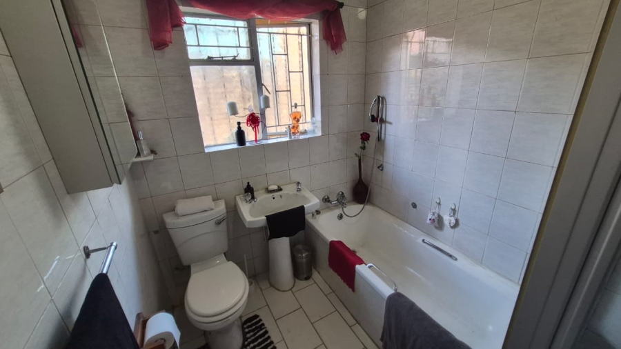 2 Bedroom Property for Sale in Kempton Park Gauteng