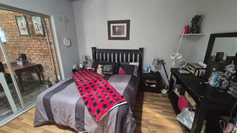 2 Bedroom Property for Sale in Kempton Park Gauteng