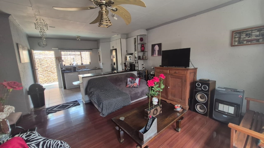 2 Bedroom Property for Sale in Kempton Park Gauteng