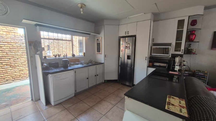 2 Bedroom Property for Sale in Kempton Park Gauteng