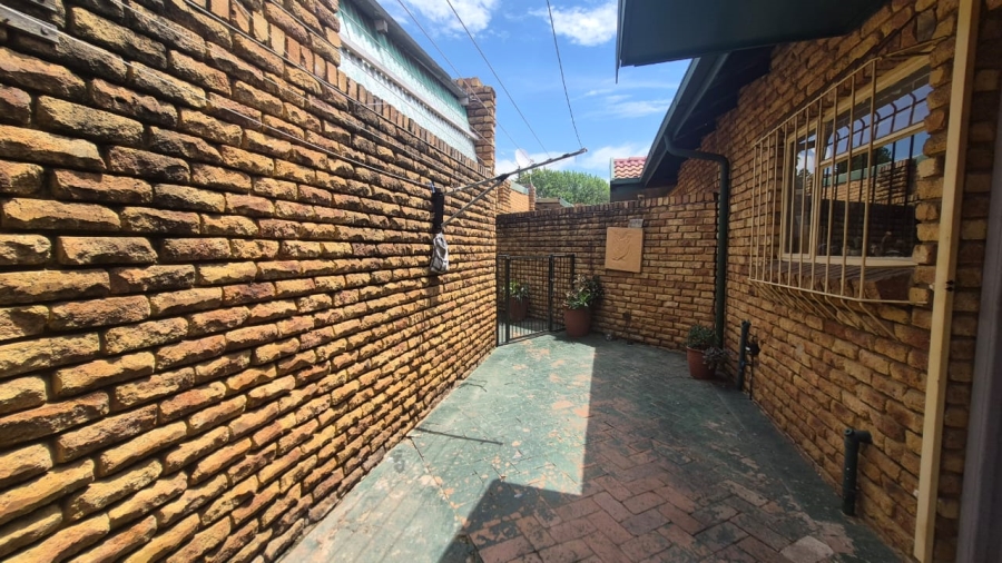 2 Bedroom Property for Sale in Kempton Park Gauteng