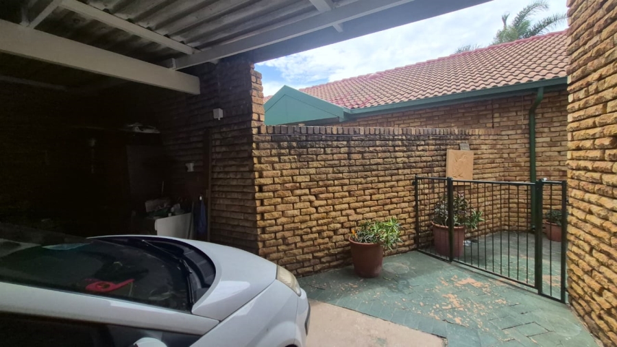 2 Bedroom Property for Sale in Kempton Park Gauteng