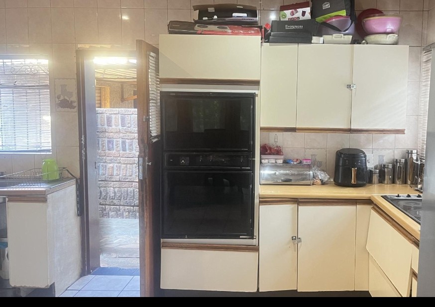 3 Bedroom Property for Sale in Birch Acres Gauteng