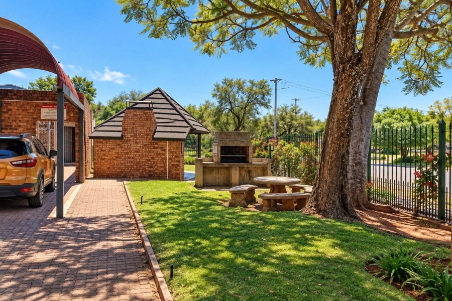 2 Bedroom Property for Sale in Kilner Park Gauteng