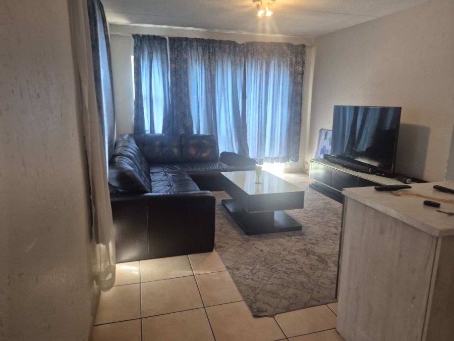 2 Bedroom Property for Sale in Ormonde View Gauteng