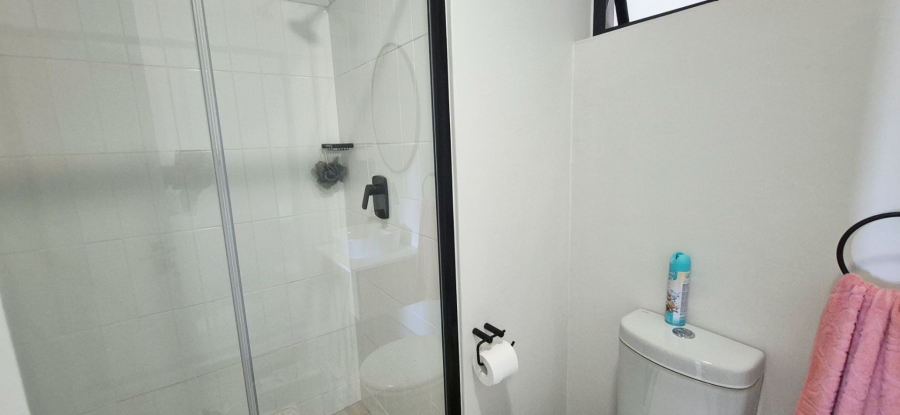 2 Bedroom Property for Sale in Mulbarton Gauteng